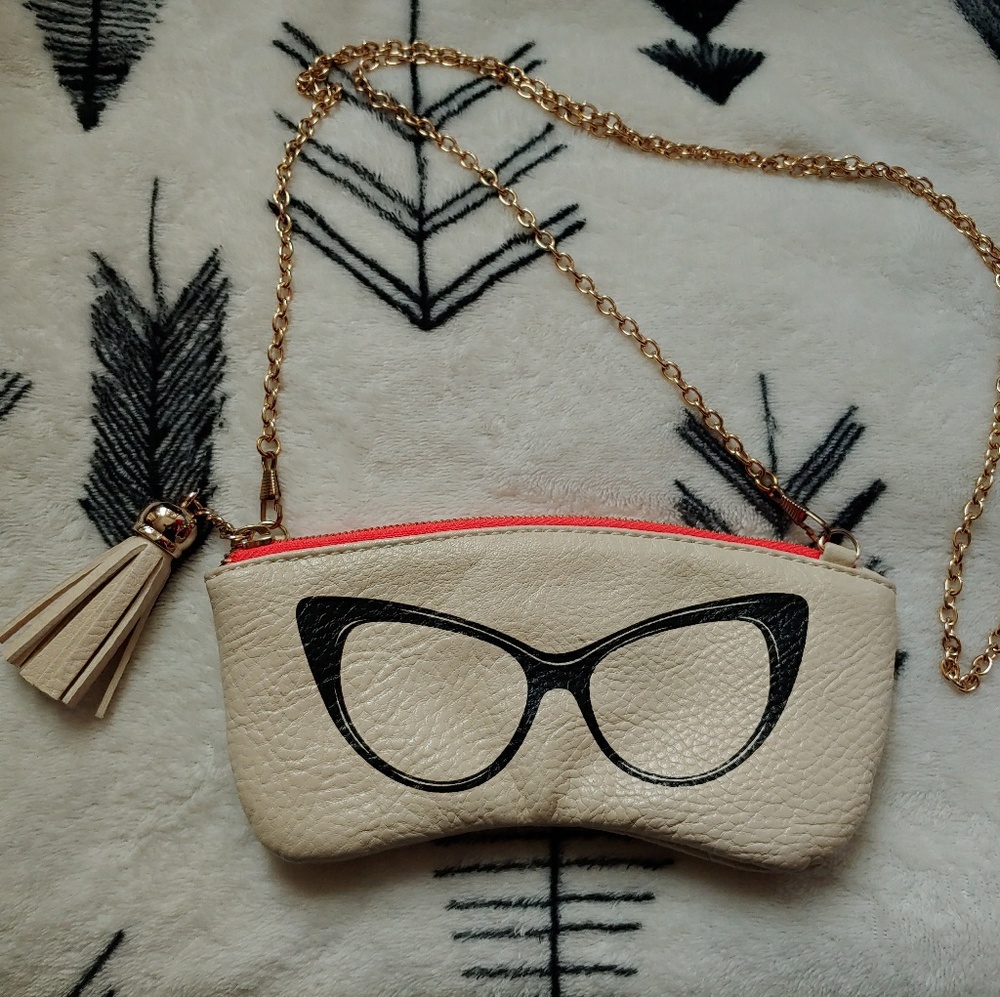 Eye wear case/purse